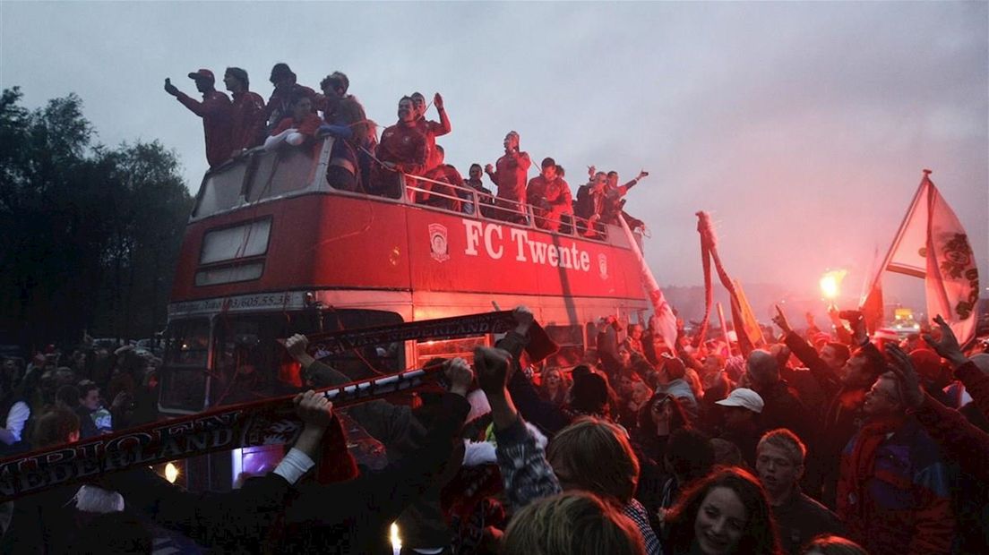 10 jaar geleden werd FC Twente kampioen: Dirk Beers maakte er een documentaire over