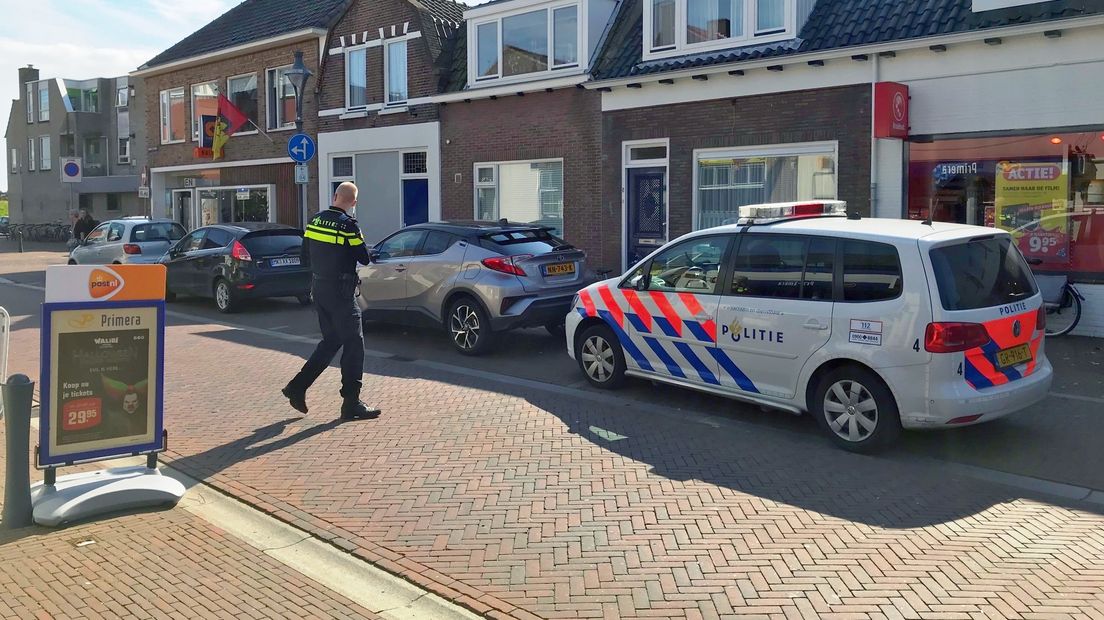 Politie in Kanaalstraat Oost-Souburg