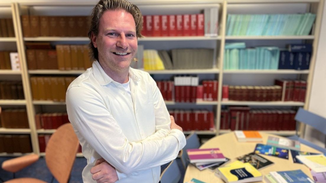 Universitair docent straf(proces)- en bestuursrecht Benny van der Vorm.