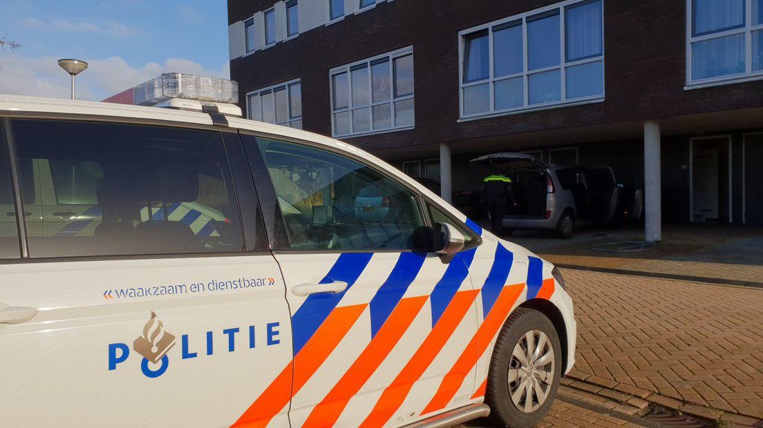 De politie is de kwekerij aan het ontmantelen (Rechten: Persbureau Meter)