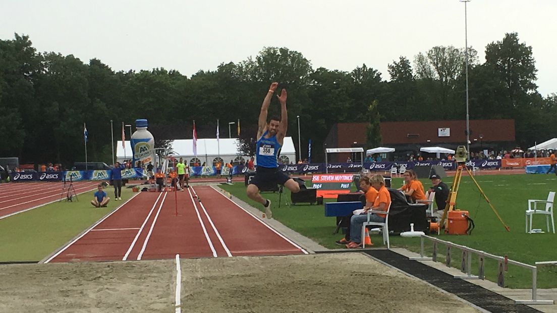 Atleet Steven Nuytinck Nederlands kampioen verspringen