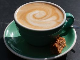 Extra betalen voor koemelk in je koffie: 'Willen mensen bewust maken'