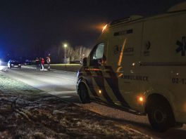 Leeuwarder (22) zwaargewond na aanrijding door auto in Heerenveen