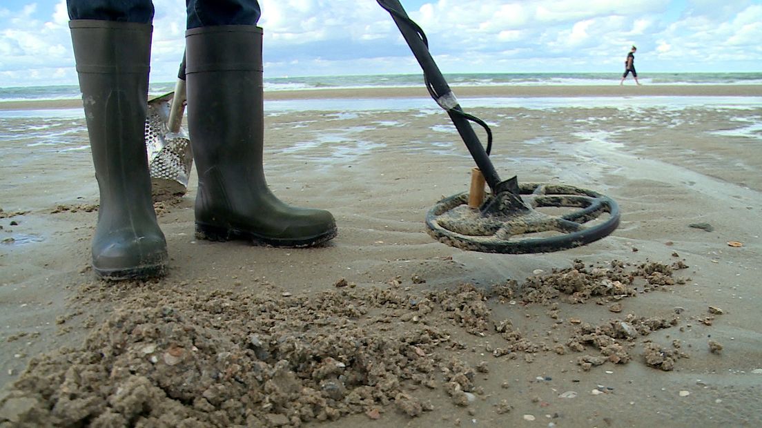 Waar Kun Je Met Je Metaaldetector Op Pad In Zeeland? - Omroep Zeeland