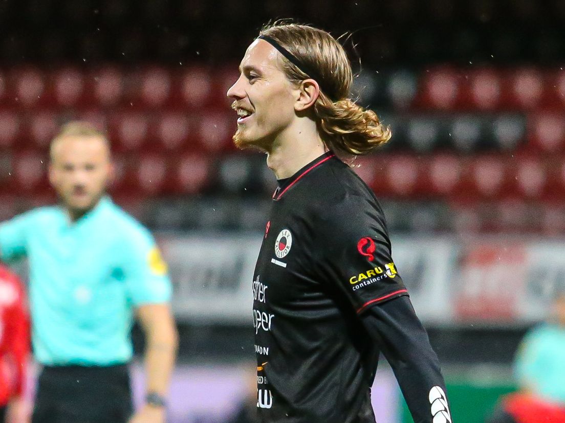 Elias Már Ómarsson namens Excelsior (Bron: VK Sportphoto - Mischa Keemink)