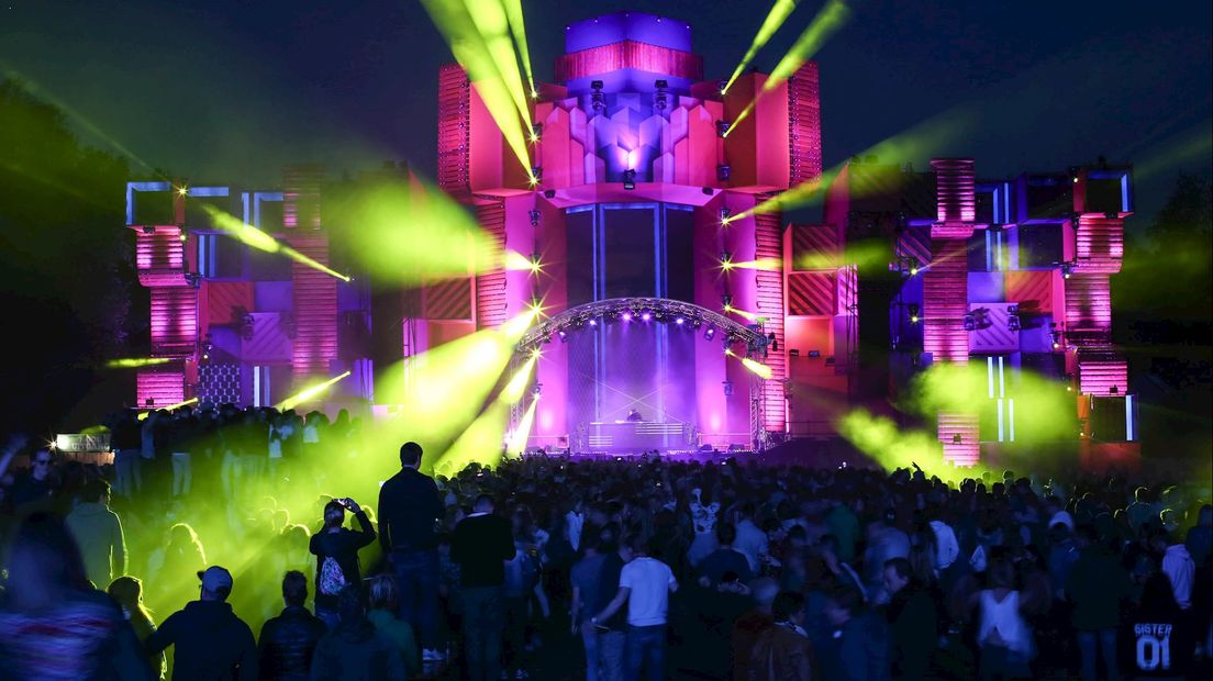 Koen en Eric vertellen onder meer over het ontstaan van de festivals