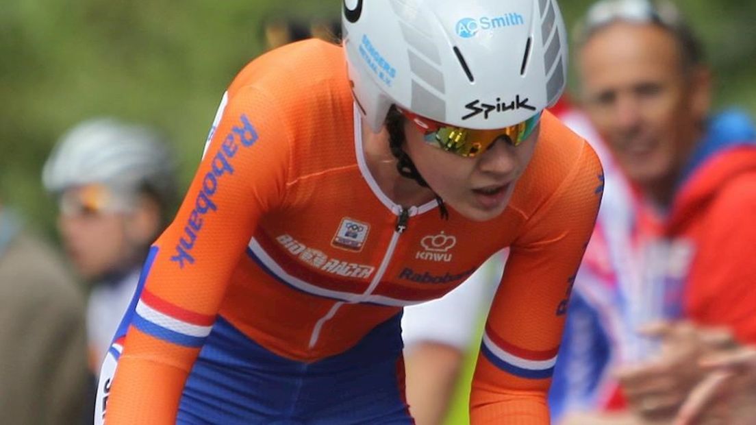 Van der Breggen laat Vos wel achter zich