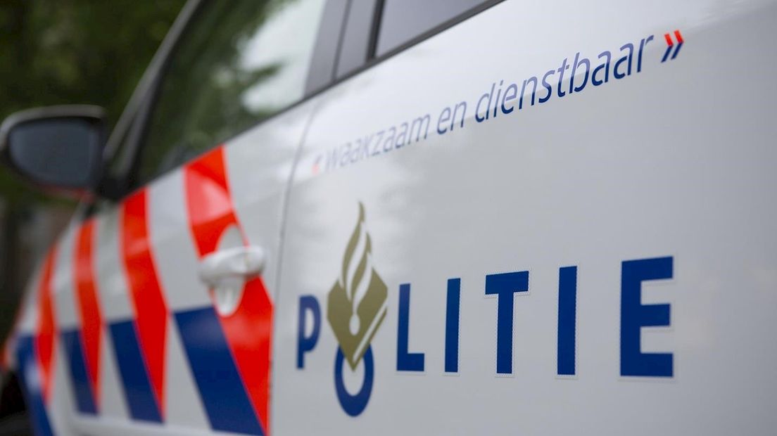 Politie pakt inbreker op in Kampen, tweede inbreker weet te ontkomen