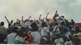 Hoe 30 Groningse studenten een stadion vol Mexicanen stil kregen: 'Wat een festijn'