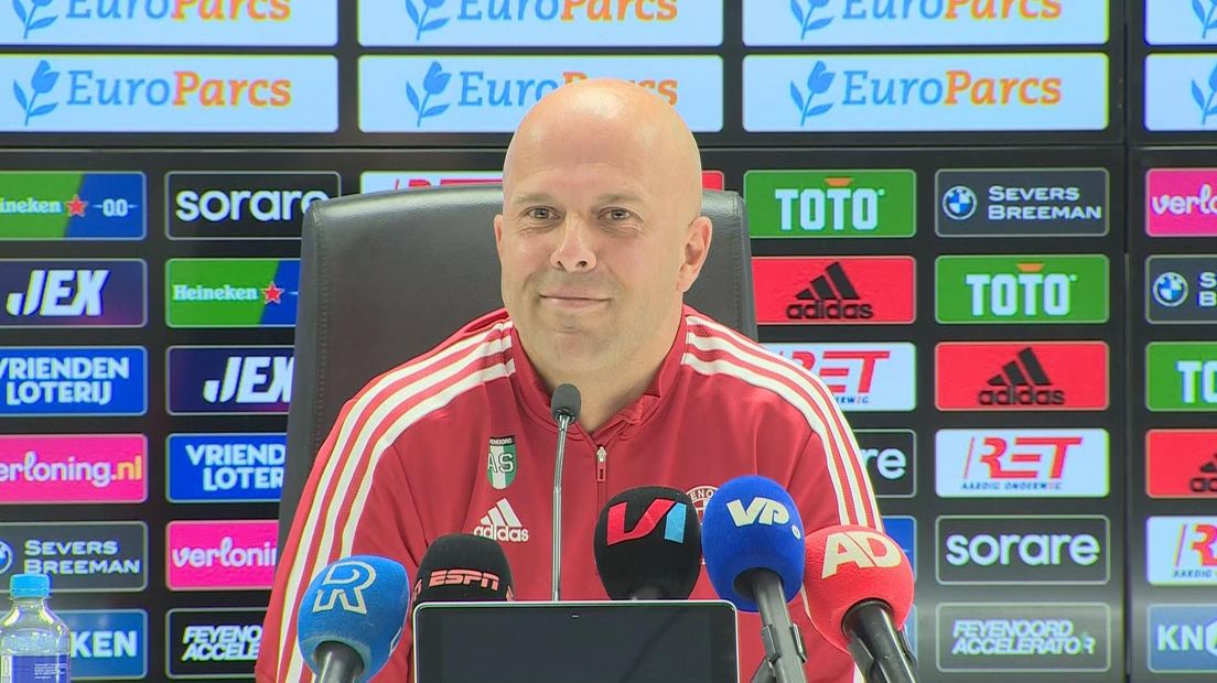Slot verlengt contract: 'Dinsdagochtend besloten bij Feyenoord te blijven'