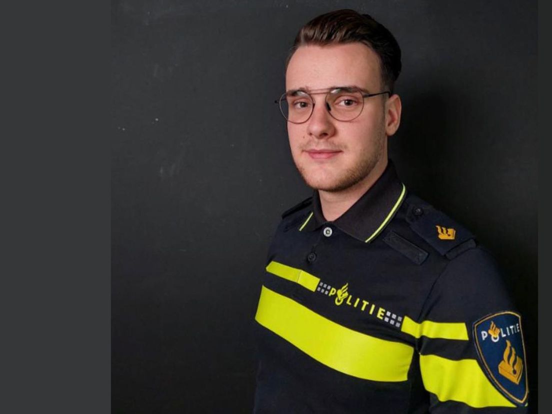 Tom (22) is vrijwilliger bij de politie: 'Ik voel dat ik een blauw hart heb'