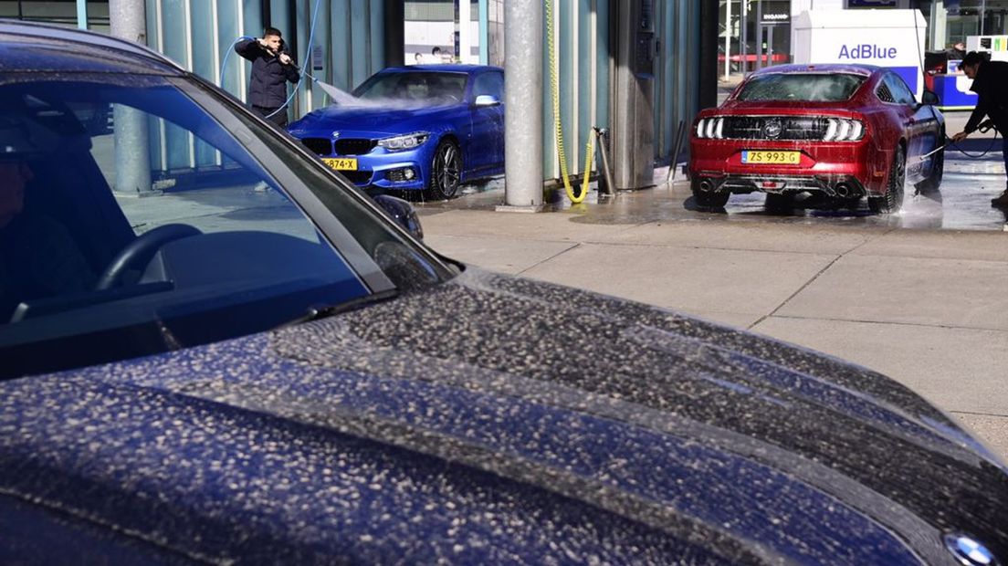 Er komt Saharastof aan, dus je kan beter nog even wachten met het wassen van je auto