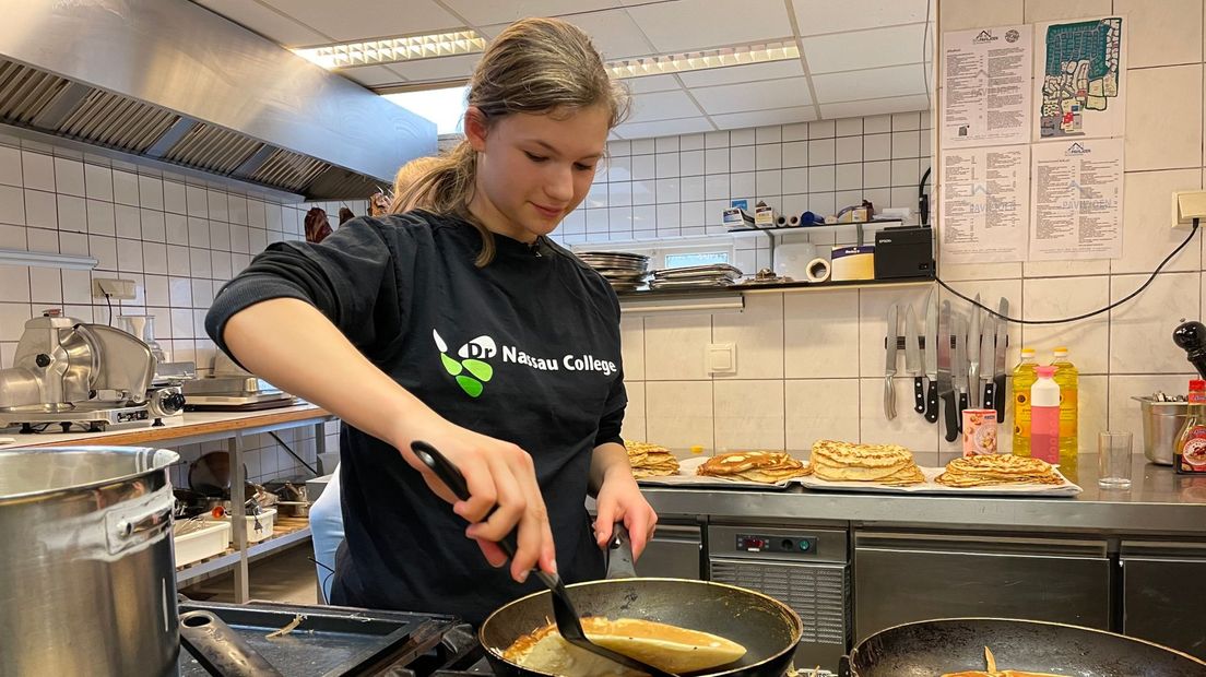Eva-Sofie Elferink wil samen met haar medestudenten pannenkoeken bakken voor het wereldrecord
