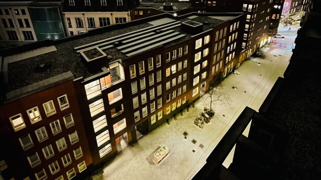 Het centrum van Den Haag kleurt donderdagavond wit