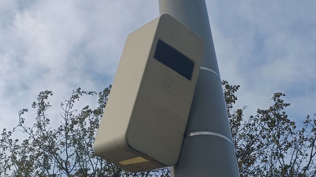 De bewuste camera aan de Machiel Vrijenhoeklaan