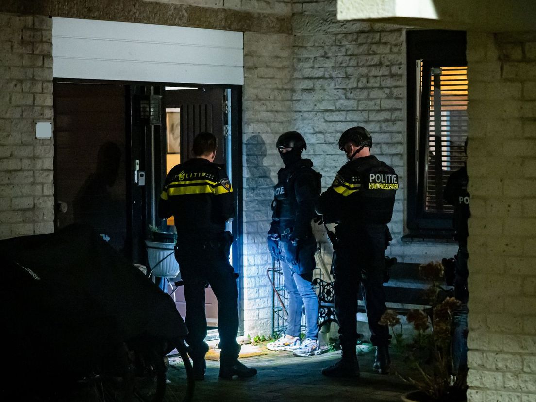 In een woning in Capelle aan den IJssel is geschoten