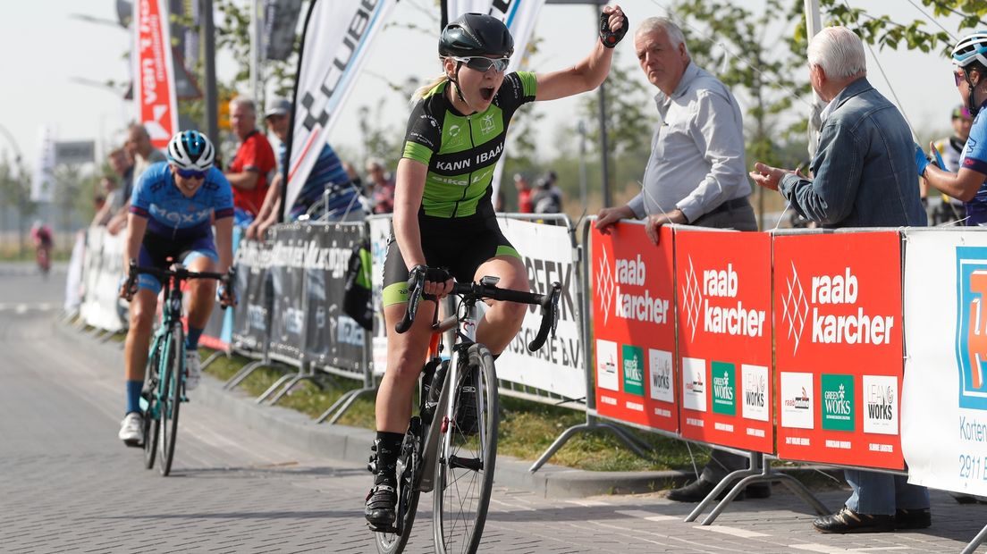 Mareille Meijering wint de Ronde van Waddinxveen, in 2019