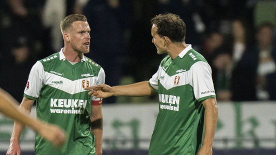 FC Rijnmond liveblog: FC Dordrecht zegt formeel van zeven spelers de contracten op