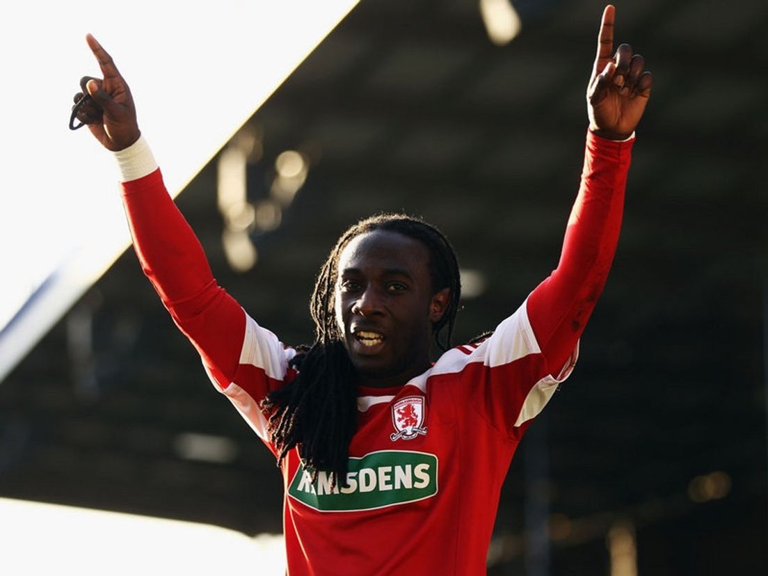 Marvin Emnes in het shirt van Middlesbrough