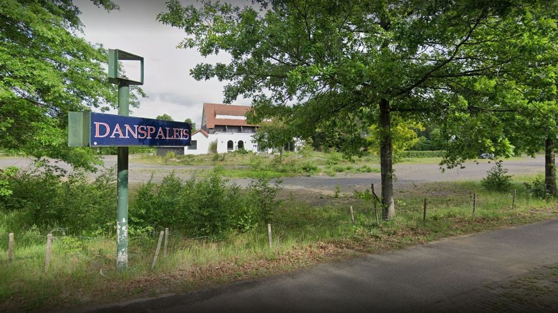 Op het bord na is er van de sfeer van destijds weinig meer over