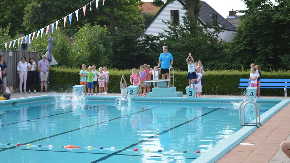 Zwembad de Goudvijver in Serooskerke is vandaag open