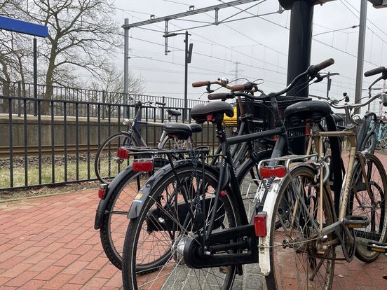 Minder fietsen gestolen bij station Beilen na cameratoezicht