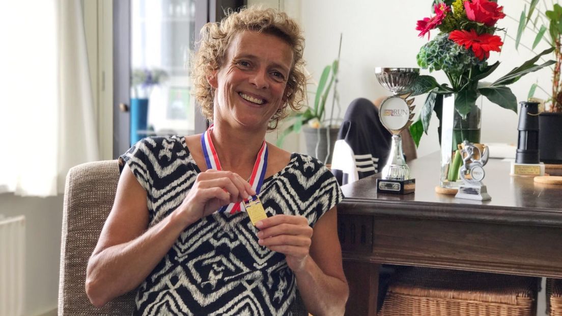 Leonie Ton doet mee aan de Kustmarathon