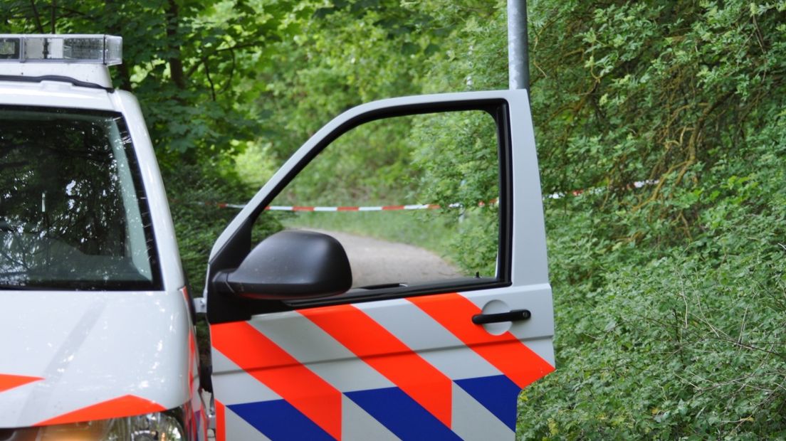Verdachte ramt twee politieauto's (archieffoto)