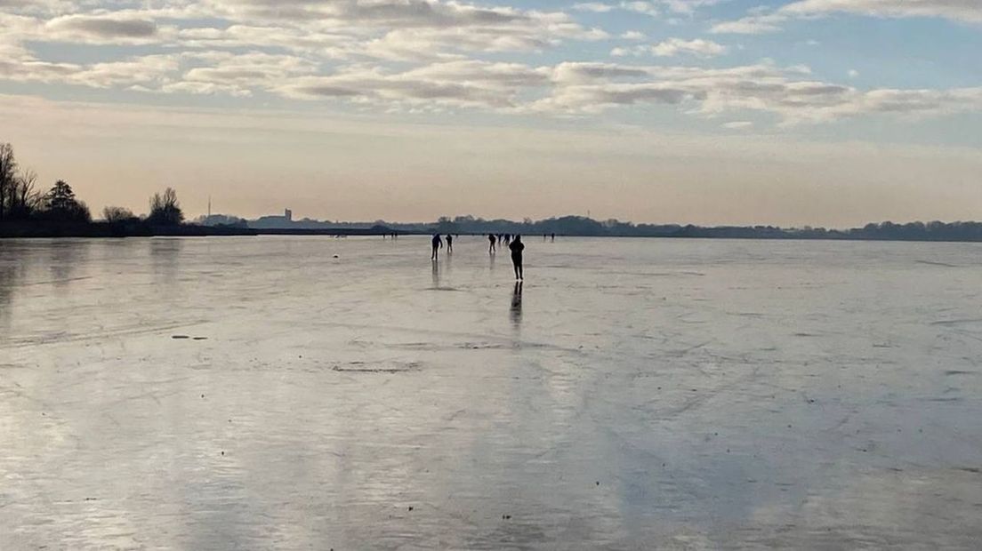 Drontermeer tussen Noordeinde en Elburg