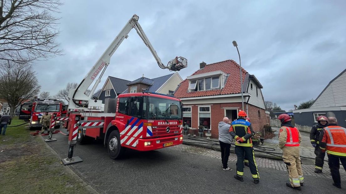 De brandweer aan het werk in Oude Pekela