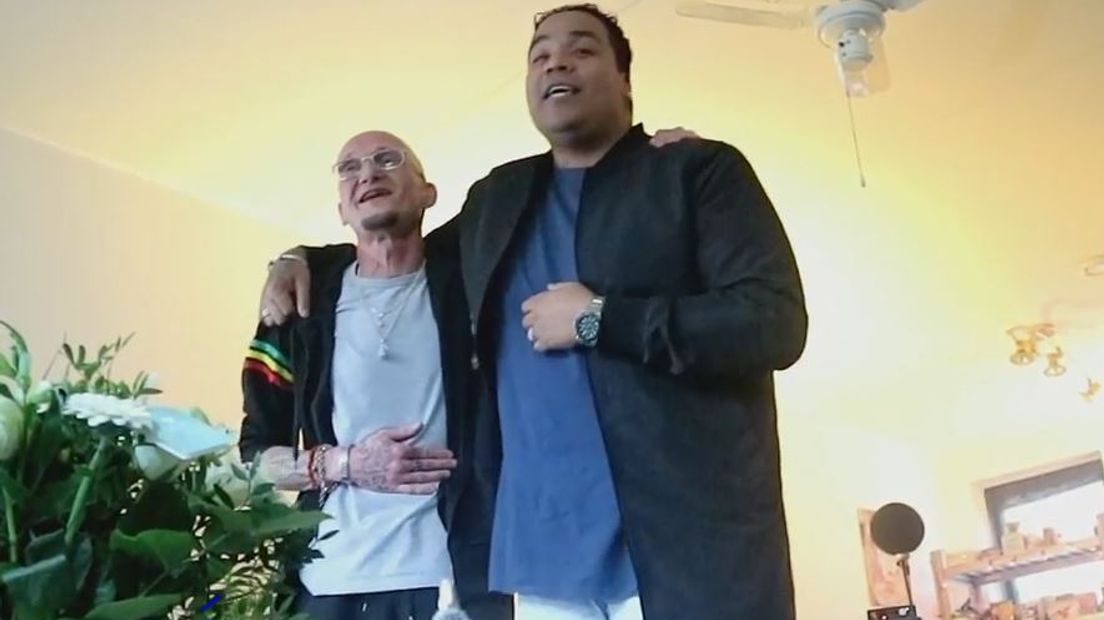 Melvin Swart (links) met Lloyd de Meza.