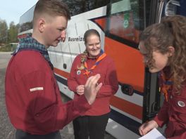 Overijsselse scouts vol spanning op weg naar Nationale Dodenherdenking