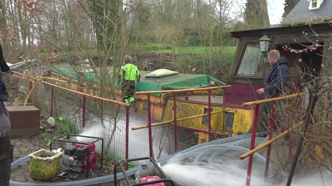 'Ik heb het schip langzaam ten onder zien gaan, toen hebben we aan de kant gehangen'