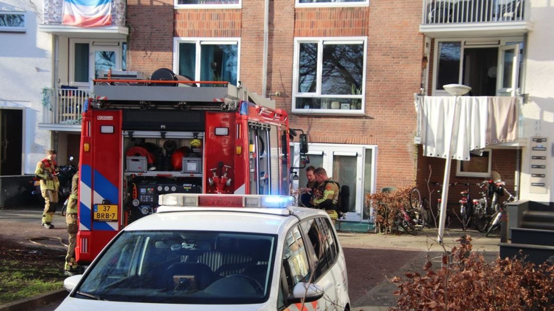 Brandweer blust keukenbrand in flat Zwolle