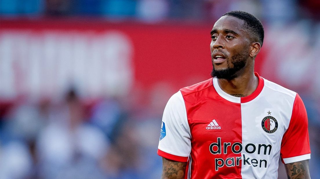 Leroy Fer in actie namens Feyenoord