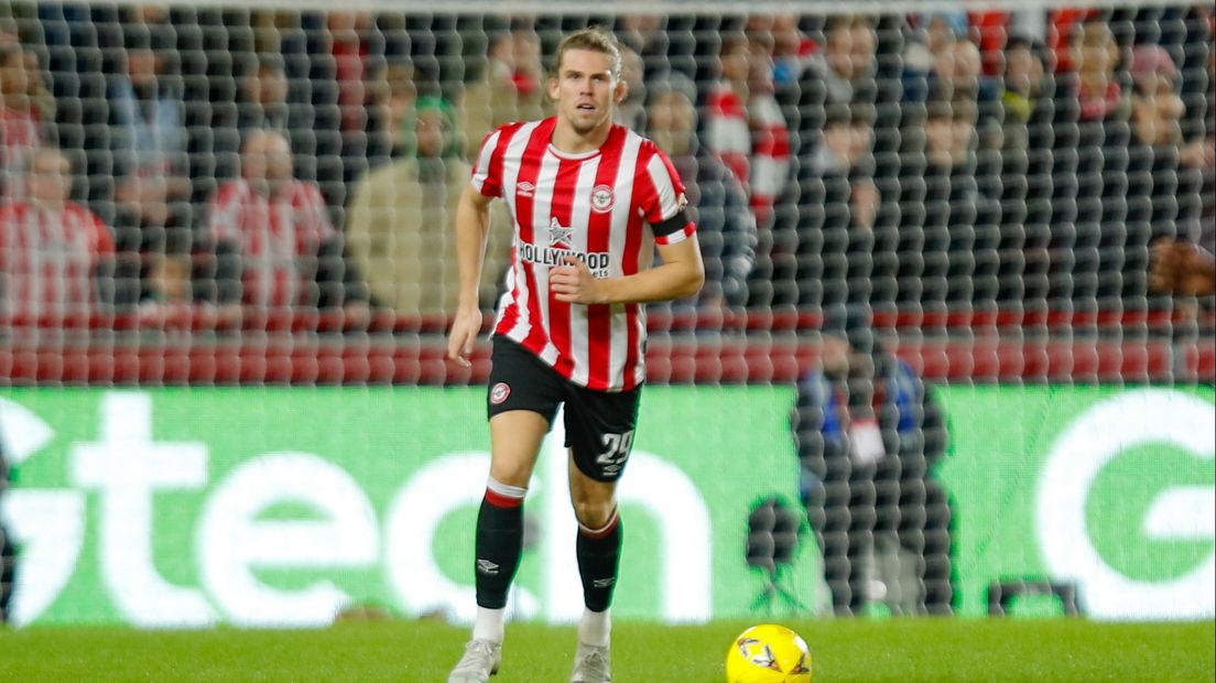 Mads Bech Sørensen in actie voor Brentford