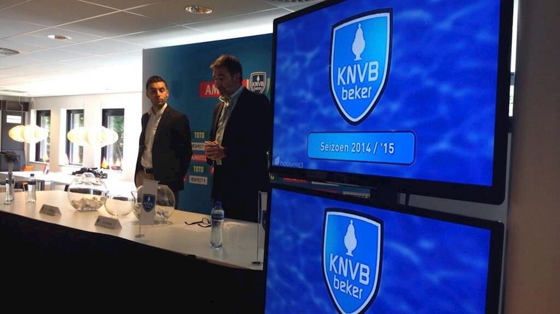 Bram van Polen verricht loting KNVB-beker