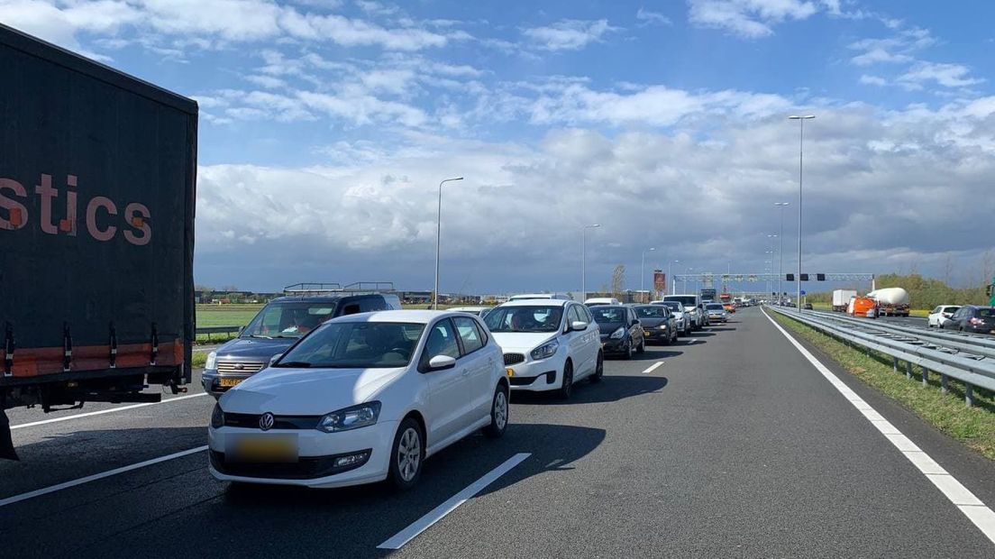 Files op de A50.
