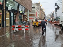 Afzettingen op 'fietspad' Grote Marktstraat maken plaats voor reparatiewerkzaamheden