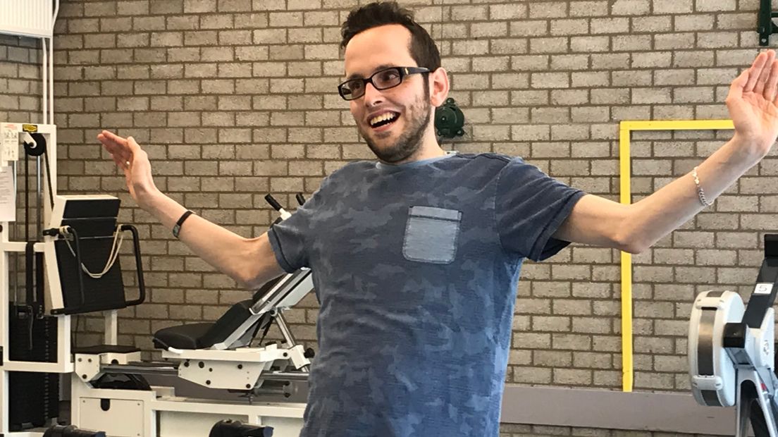 Mensen met niet-aangeboren hersenletsel trainen met de QBI zelfs hun aangedane spieren