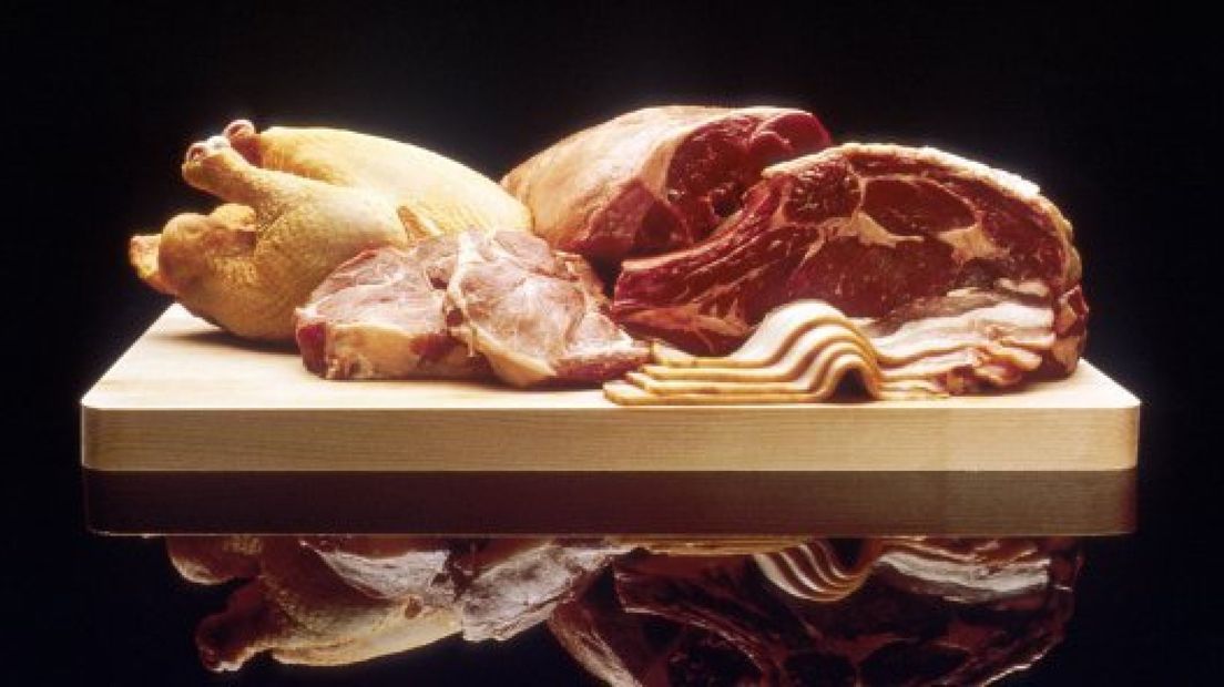 'Meer toezicht labs na misser met pizza paardenvlees'