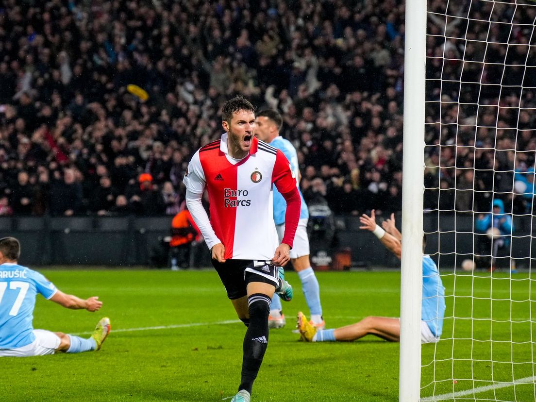 Santiago Gimenez brengt De Kuip in extase na de 1-0 voor Feyenoord tegen Lazio