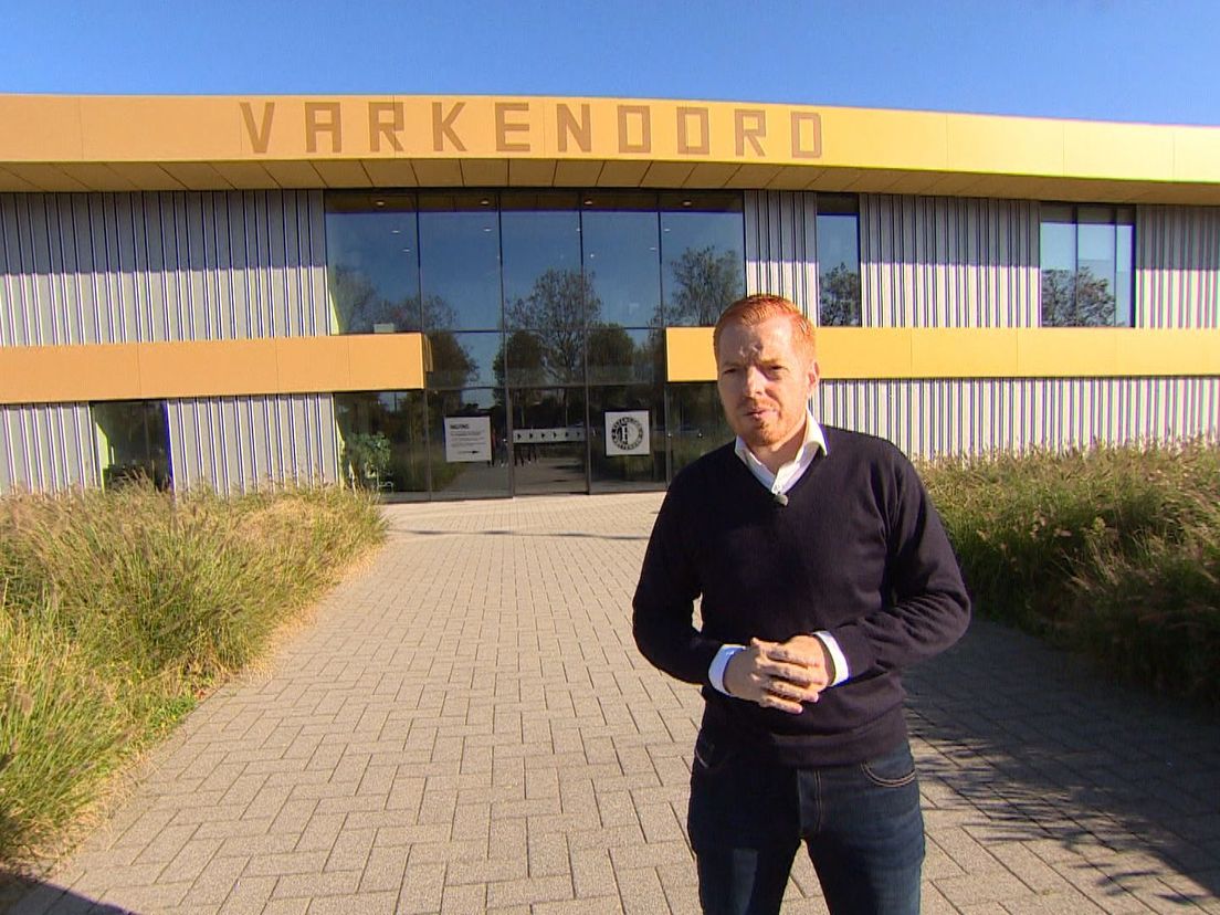 Raymond van Meenen, Head of Operations bij de jeugdopleiding van Feyenoord, voor het compleet verbouwde Varkenoord