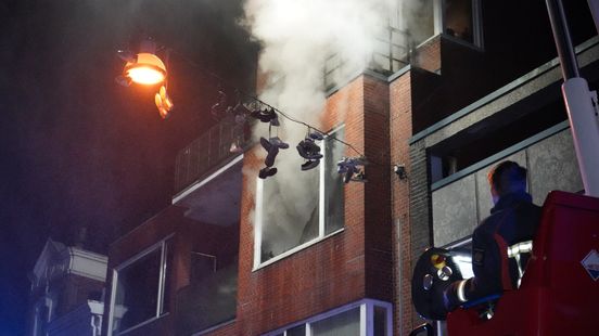 112-nieuws: Brandweer blust woningbrand in Groninger binnenstad • Boa's in gezicht gespuugd