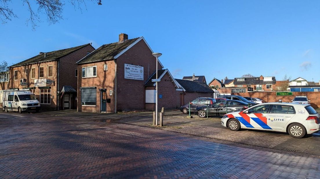 Politie vindt hennepkwekerij en gestolen goederen in Enschede