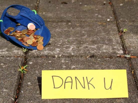 Vader liet zoontje (5) op straat trommelen voor geld