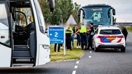 Dreigementen en vernielingen: chauffeur bus met asielzoekers uit Ter Apel doodsbang