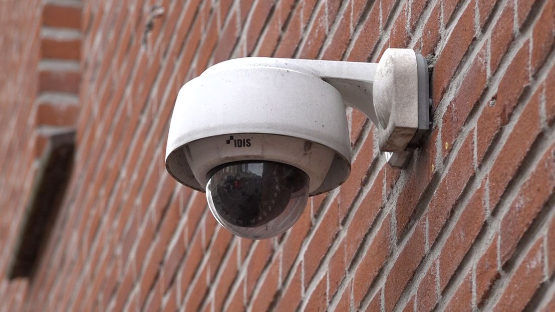 Cameratoezicht in Apeldoorn voldoet nog niet aan alle privacyregels.