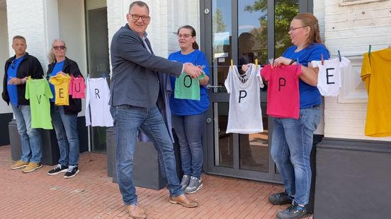 Nieuw onderkomen van Veur Noppes geopend: ‘Heel opgelucht dat wij kunnen voortbestaan’