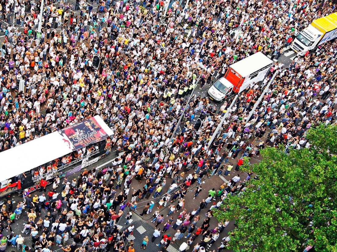 parade72.jpg